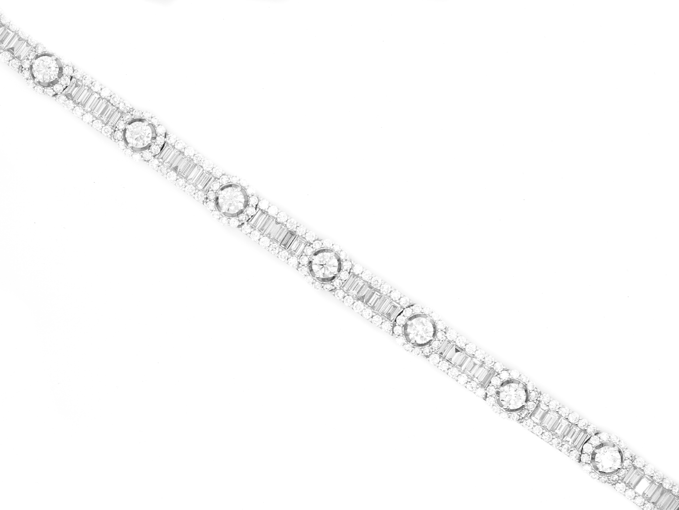 12ct Round Halo Diamond Station and Baguette Link Bracelet