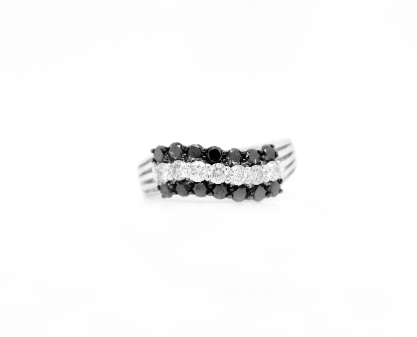1.35ct 3-Row Black Diamond Wave Ring