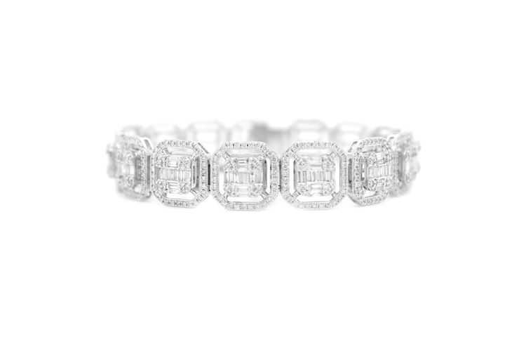 4.25ct Emerald Cut Illusion Halo Diamond Tennis Bracelet