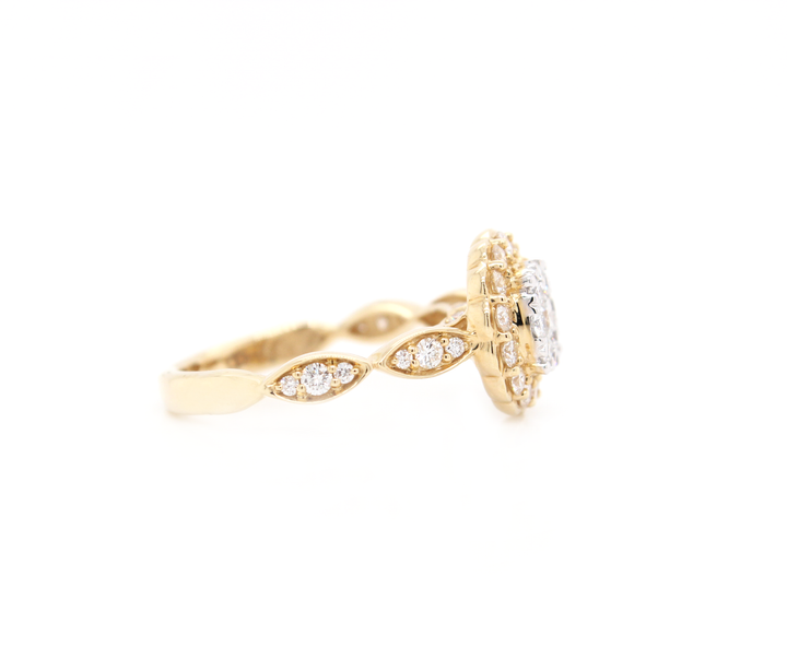 Round Diamond Cluster Illusion Halo Engagement Ring