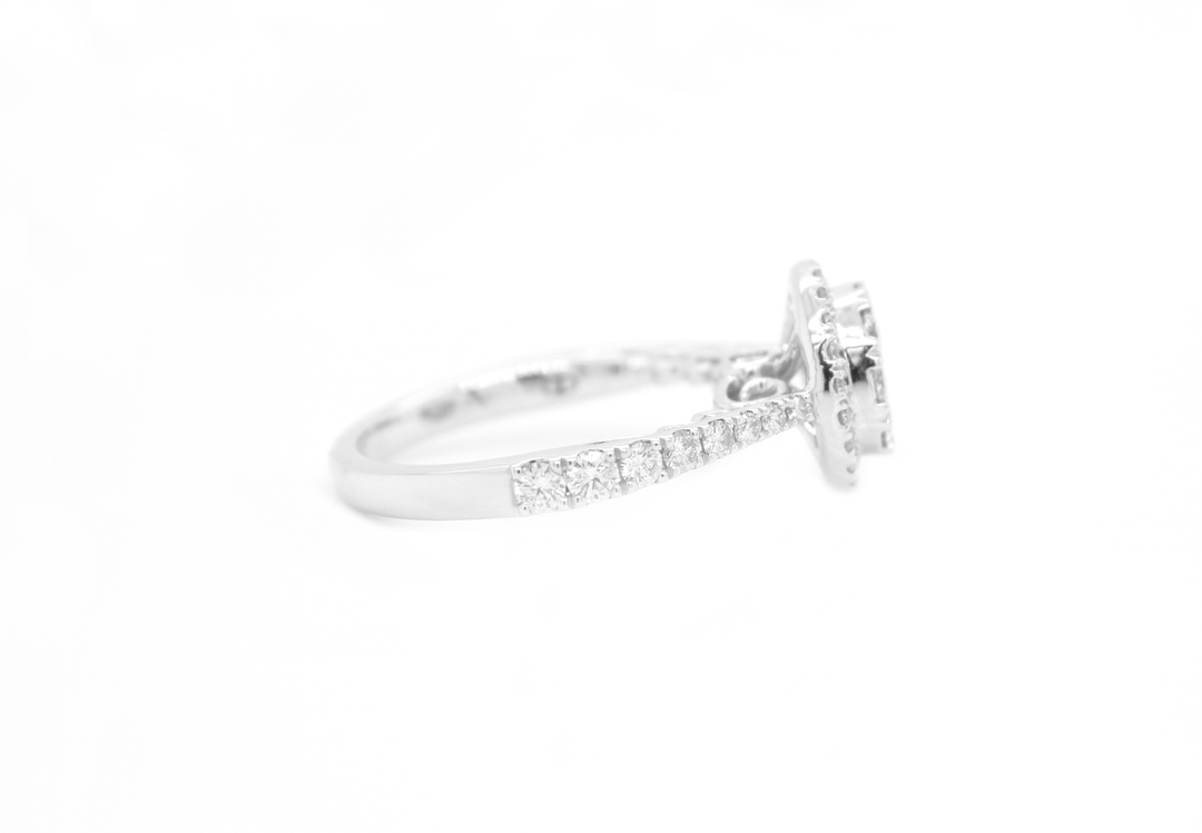 Round Diamond Cluster Illusion Halo Engagement Ring