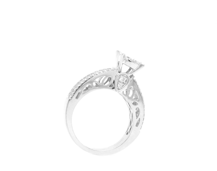 Round Diamond Cluster Illusion Engagement Ring Bridal Set
