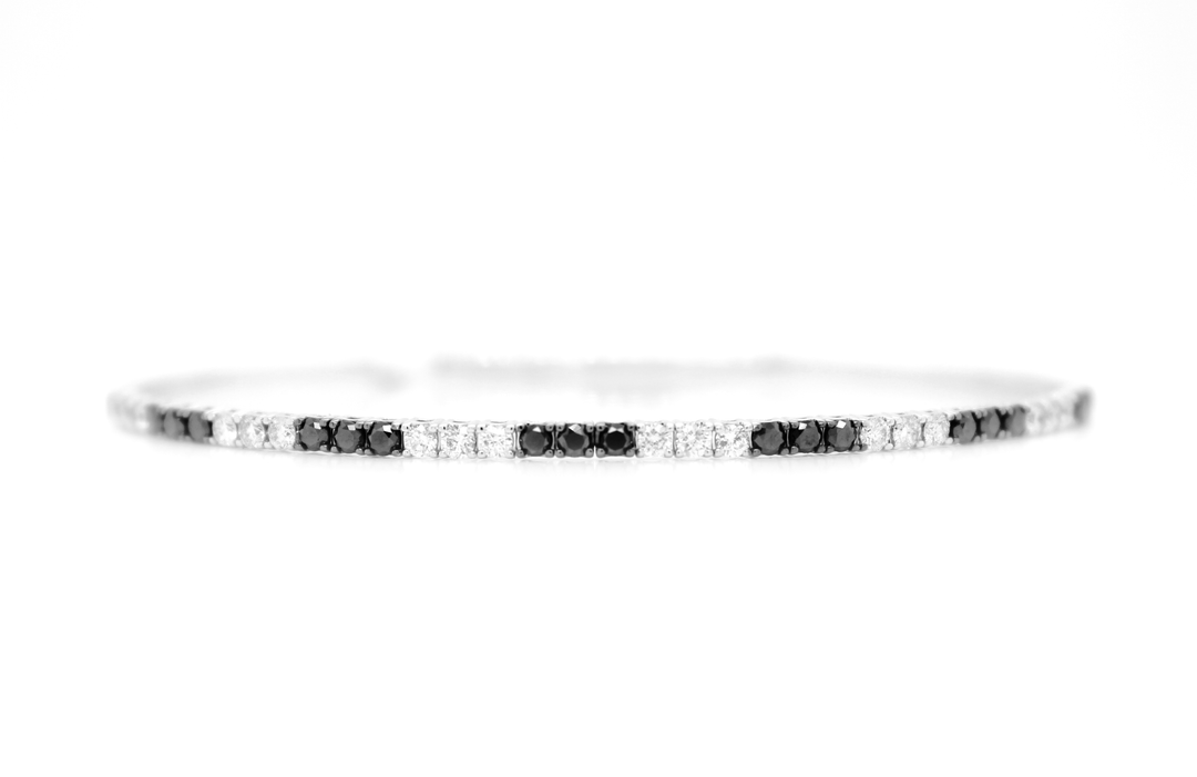 Jewelry from the Black Diamonds collection