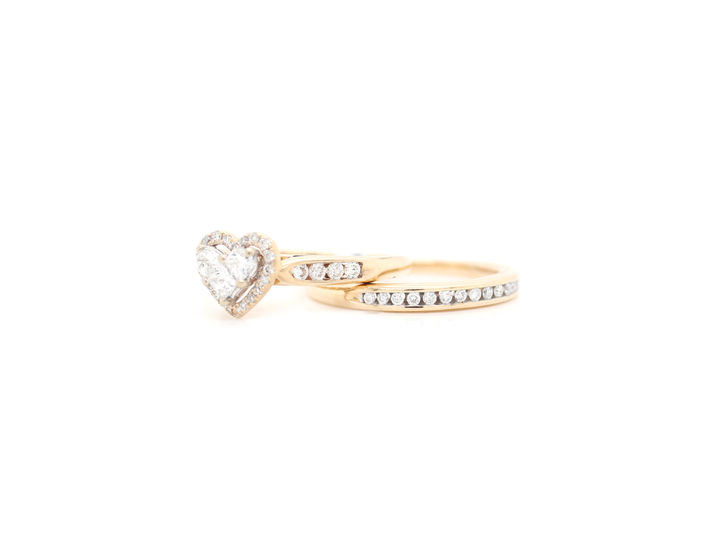 Heart-Shaped Diamond Cluster Illusion Halo Engagement Ring Bridal Set