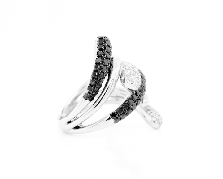 2.35ct Black Diamond and White Diamond Ring